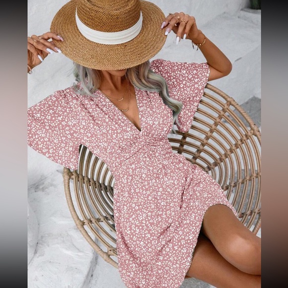 Boho floral print butterfly sleeve mini dress - Picture 11 of 13